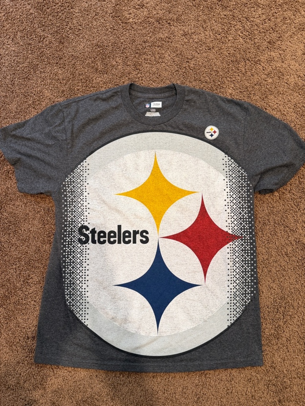 Pittsburgh Steelers Grey Big Logo Graphic Tee